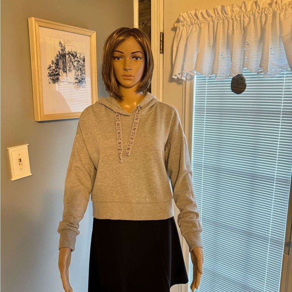 Forever 21 Hoodie SZ MED‎